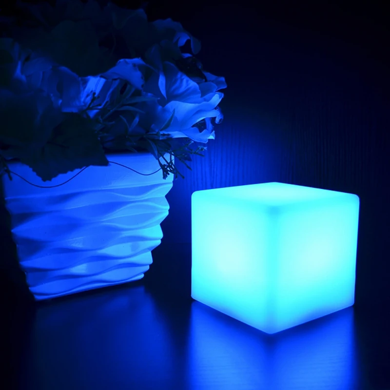 15*15*15CM LED Cube Table Light Remote Control 16 Colors Change Holiday Wedding Bar Party Event Christmas LED Lights Desk Lamp