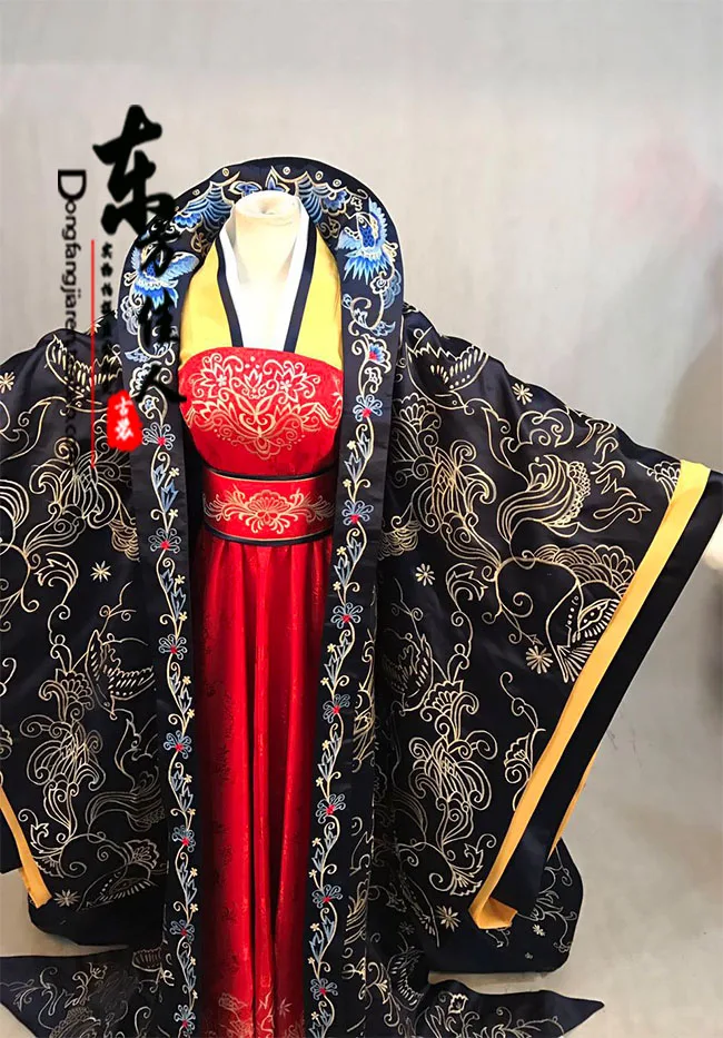 Xu Rong Zhen Gorgeous Long Tailed Embroidery Costume for Newest TV Play The Princess WeiYoung Women's Costume Hanfu Stage