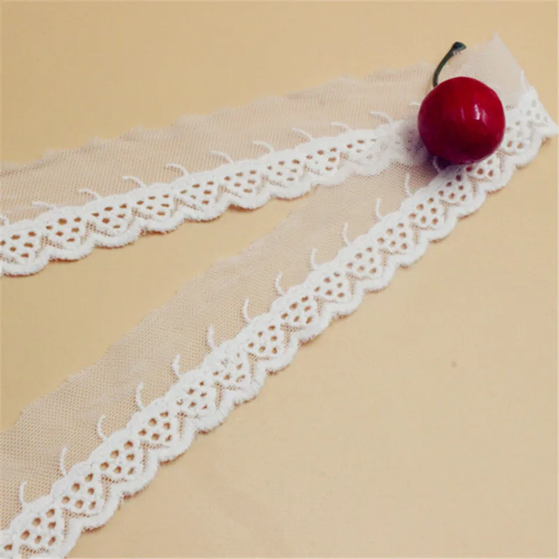 

Lace Trim 20 yard Ivory Gauze Mesh Tulle Cotton Strawberry Embroidered Lace Fabric Ribbon Tapes 3.5cm 1.37 wide QL4K135