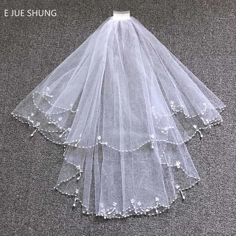 

White Ivory Beaded Edge Wedding Veils With Comb 2018 Pearls Short Bridal Veil Wedding Accessories Free Shipping