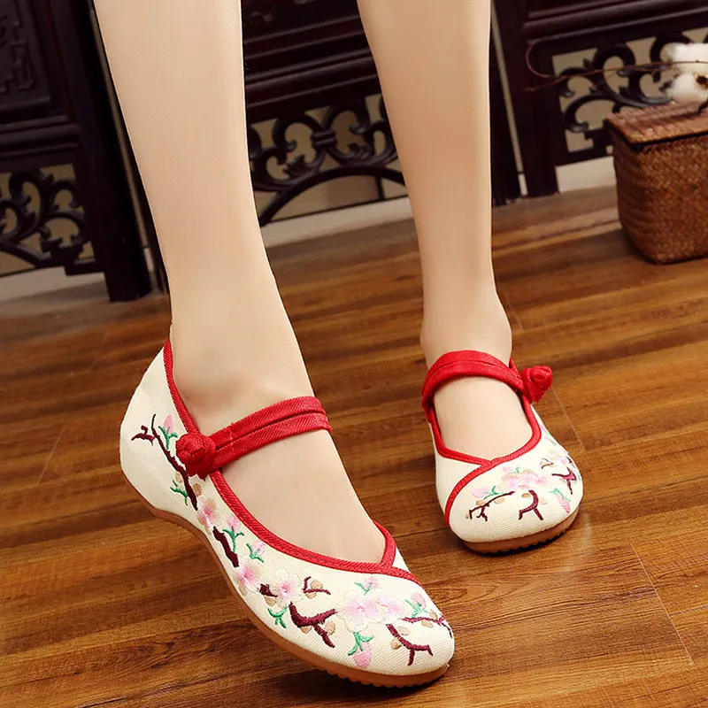 Veowalk Peach Flower Embroidered Women Canvas Ballet Flats Vintage Comfortable Chinese Style Ladies Casual Fabric Flat Shoes