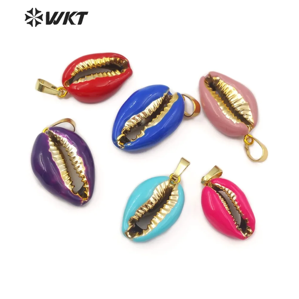 WT-JP122 Colorful Wholesale Cowrie Charms Shell With Resin Oil Process 18k Gold Pendant For Women Necklace Accessory