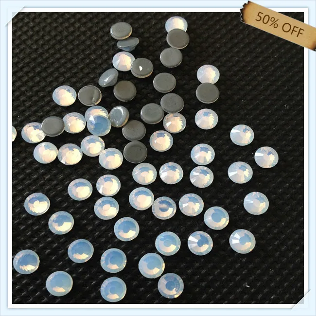 fashion   ss20 5mm white opal color  with  1440 pcs each pack ; for garments  free shipping