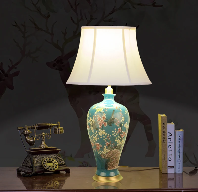 Flower and bird Jingdezhen Chinese ceramic table lamp bedroom living room dining room decoration table lamp ceramic