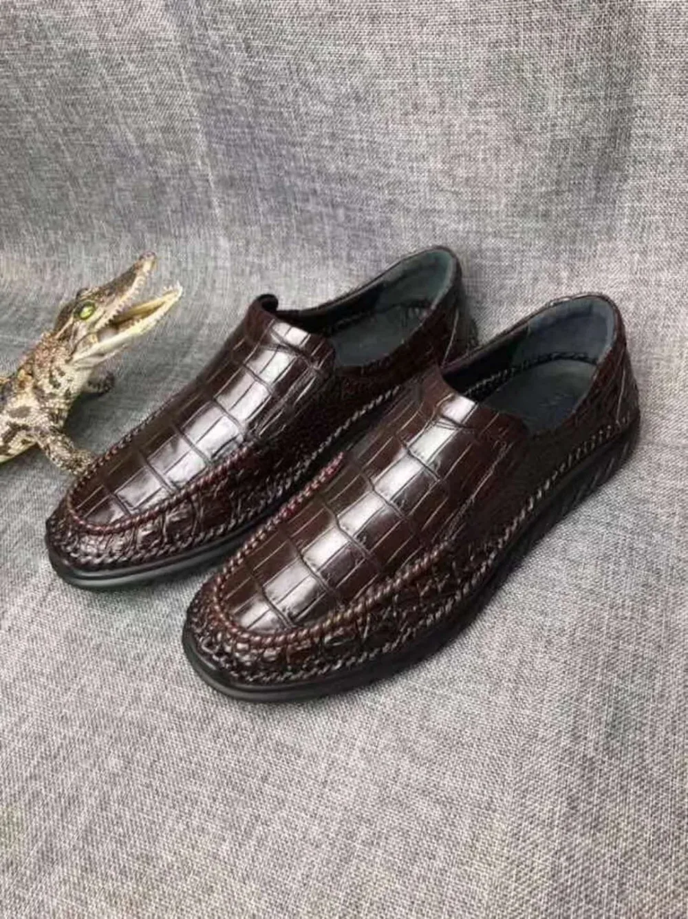 

100% Genuine real crocodile belly skin men shoe durable solid quality high skilled handcraft excellent quality leisure men shoe