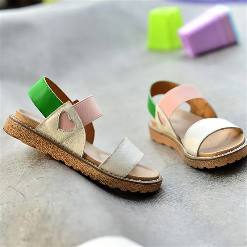 Girls Genuine Leather sandals 2023 summer beach shoes casual soft bottom lightweight children princess shoes Baby Casual Sneaker