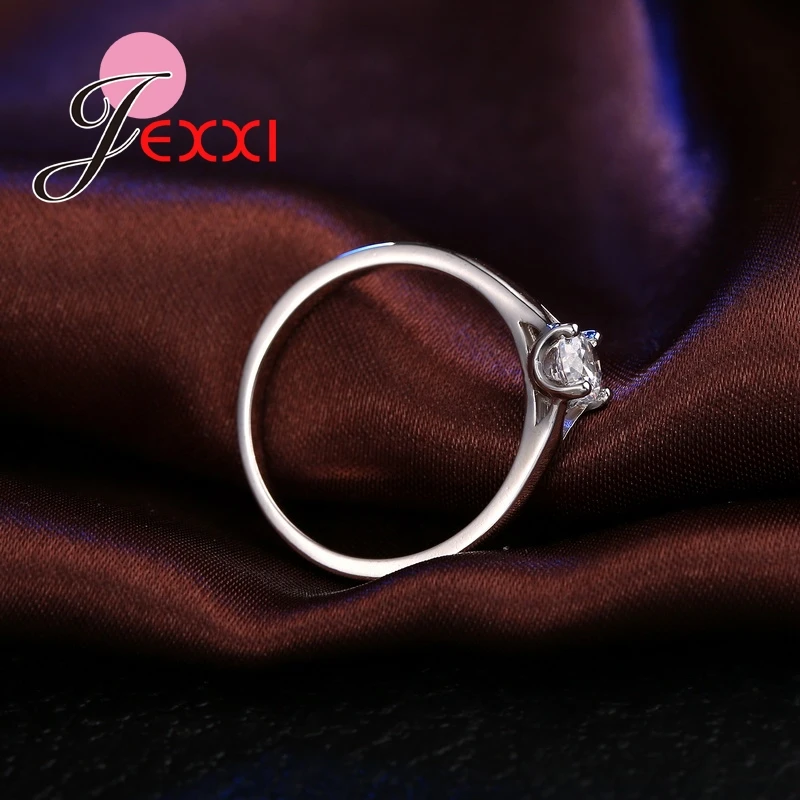 Fast Shipping 925 Sterling Silver Color  Color Ring For Valentines\' Day Woman Fashion Style Gift Crystal Jewelry Rings