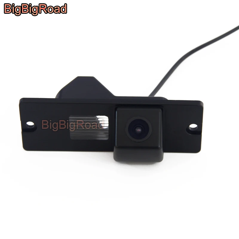 

BigBigRoad Car Rear View Backup Parking Camera For Mitsubish Pajero Sport 4 V3 V93 V5 L200 Montero Shogun 2006 - 2016 Waterproof