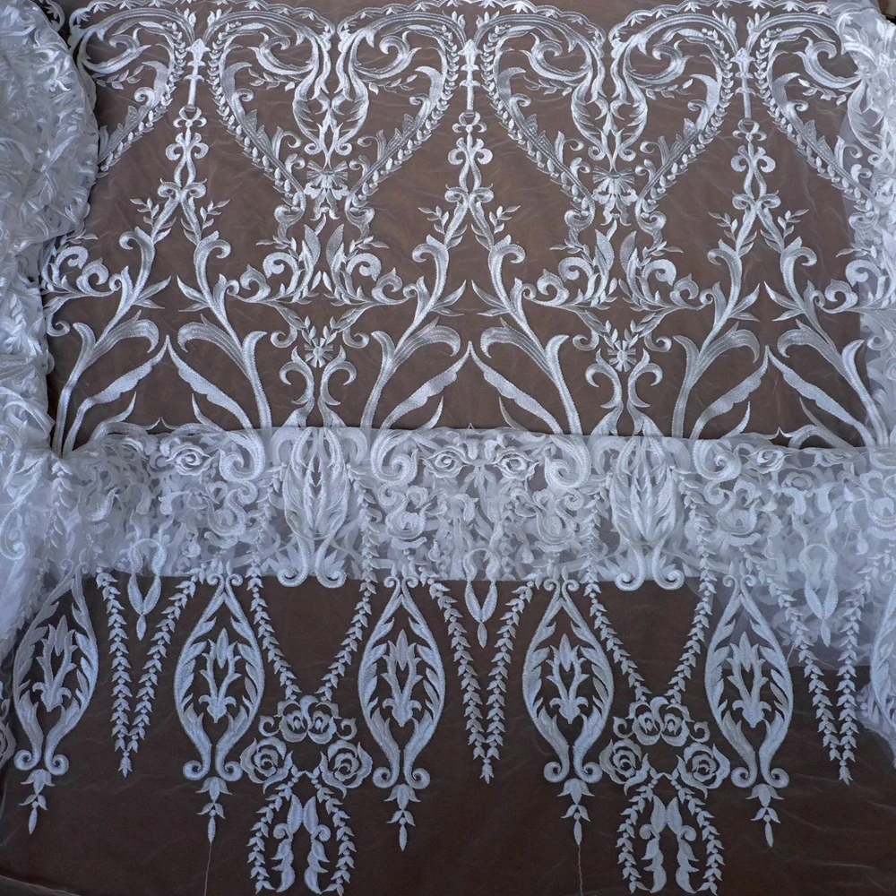 La Belleza  Beautiful Large pattern off white rayon  lace fabric 51\'\' width