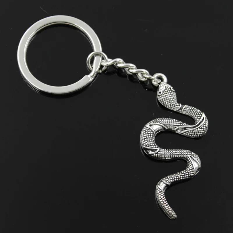 Nowe mody mężczyzna 30mm brelok DIY metalowy uchwyt do łańcuszka Vintage wąż Cobra 53x23mm brązowy srebrny kolorowy wisiorek prezent