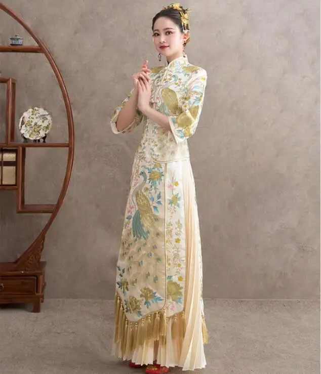 Neue Elegent champagner hochzeit Kleid Chinesische Braut kleid Robe ethnischen kimono zeigen Traditionelle Hochzeit Cheongam Für Ausländischen Asiatischen