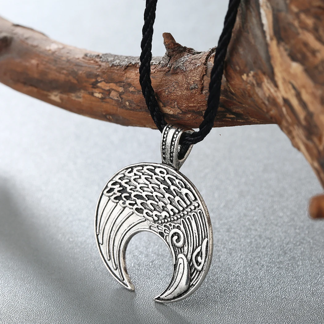 Kinitial Viking Lunula Pendant Necklace Amulet Trendy Crescent Moon Norse Slavic Pagan Raven Necklace Jewelry