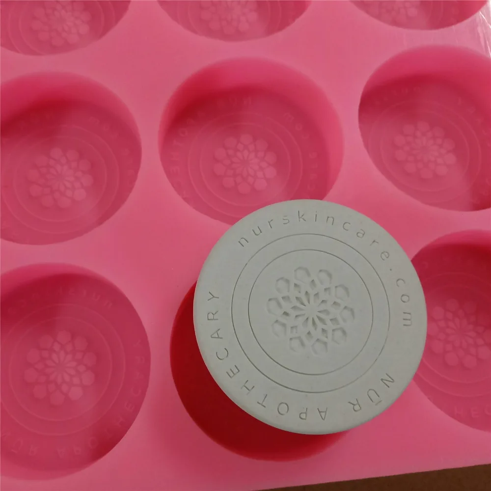 Customize 12 Cavities Round Soap Wax Mould Silicone Mould with Logo for Natural Cold Process Soap Making