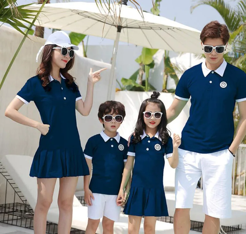 Abbigliamento estivo per la famiglia camicie padre figlio abiti coordinati madre figlia vestito mamma Me vestiti top corti Look familiare