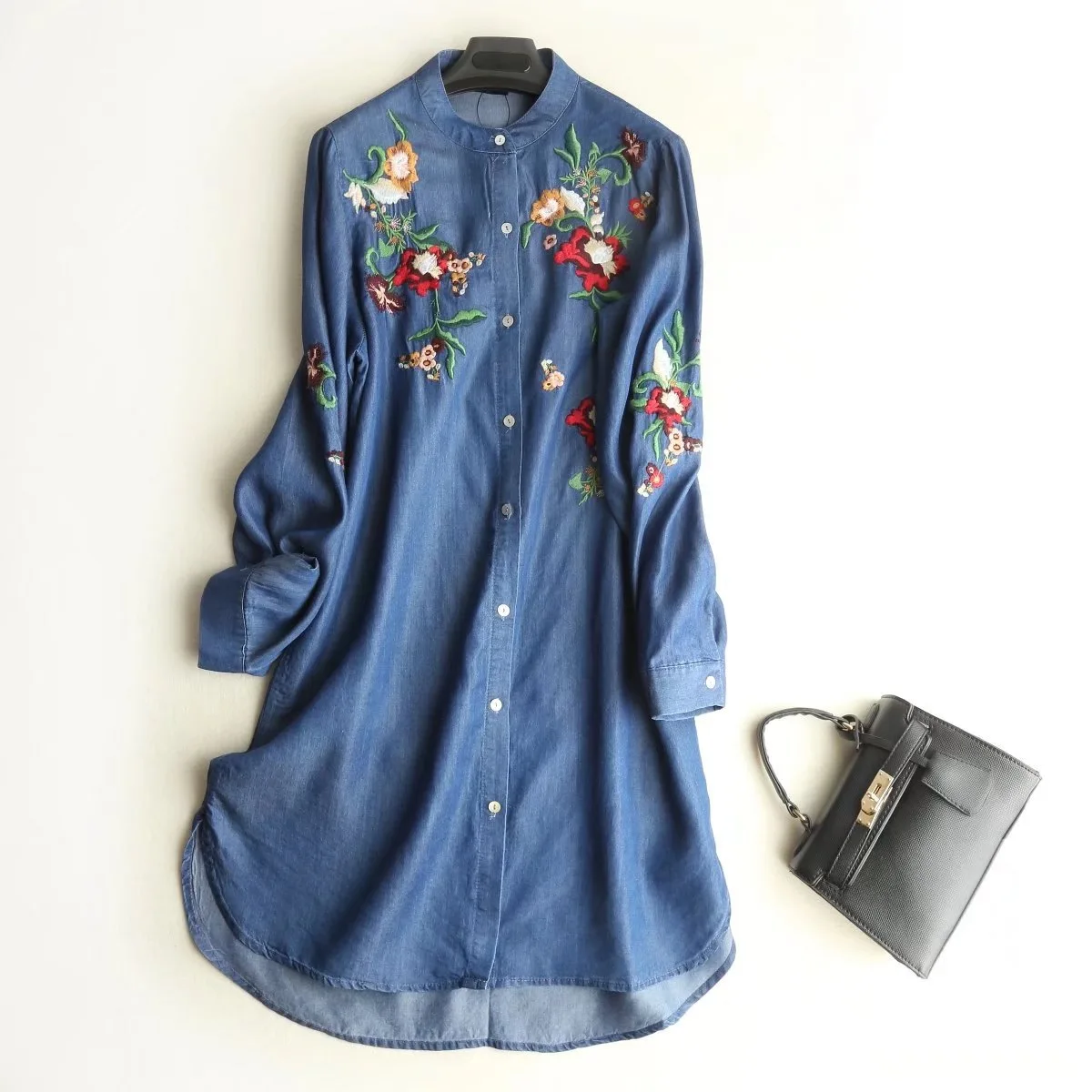 Blusa de mezclilla de manga larga para mujer, camisa suave de algodón con bordado de flores, holgada, 2019