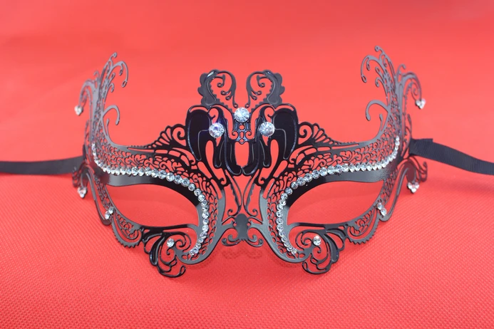 Couple Hollow Mask Prom Princess Mask, Venetian Noble Rhinestone Metal Eye Mask