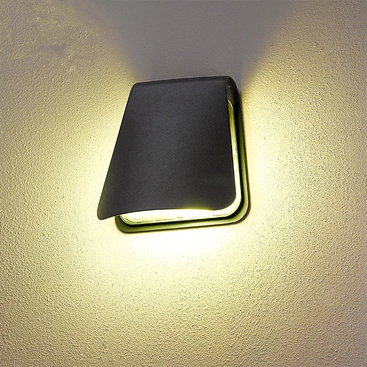 

Waterproof aluminum outdoor led wall lamp modern European creative outdoor balcony door corridor garden lights lantern fitting