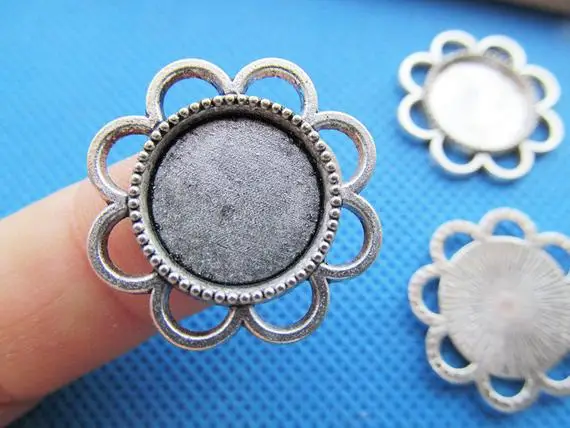 50pcs Antique Silver tone/Antique Bronze Flower Base Setting Pendant Charm/Finding,fit 14mm Round Cabochon/Picture/Cameo