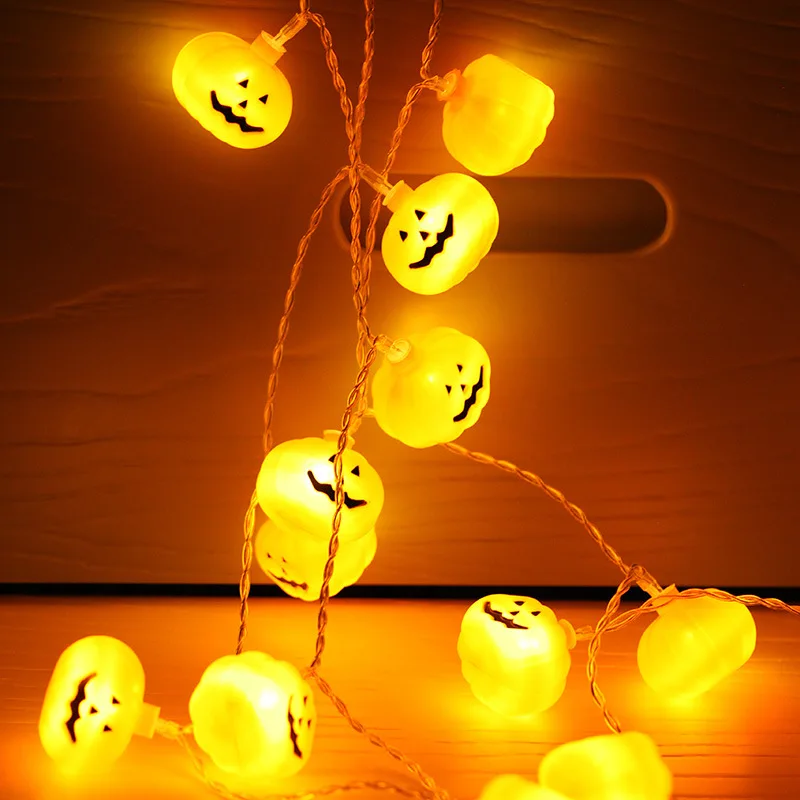 

YIYANG 2.5M 20LED Pumpkin Skull LED String Light Hanging Halloween Lanterns 3D Plastic Skull String Holiday Decor Calabaza Luces