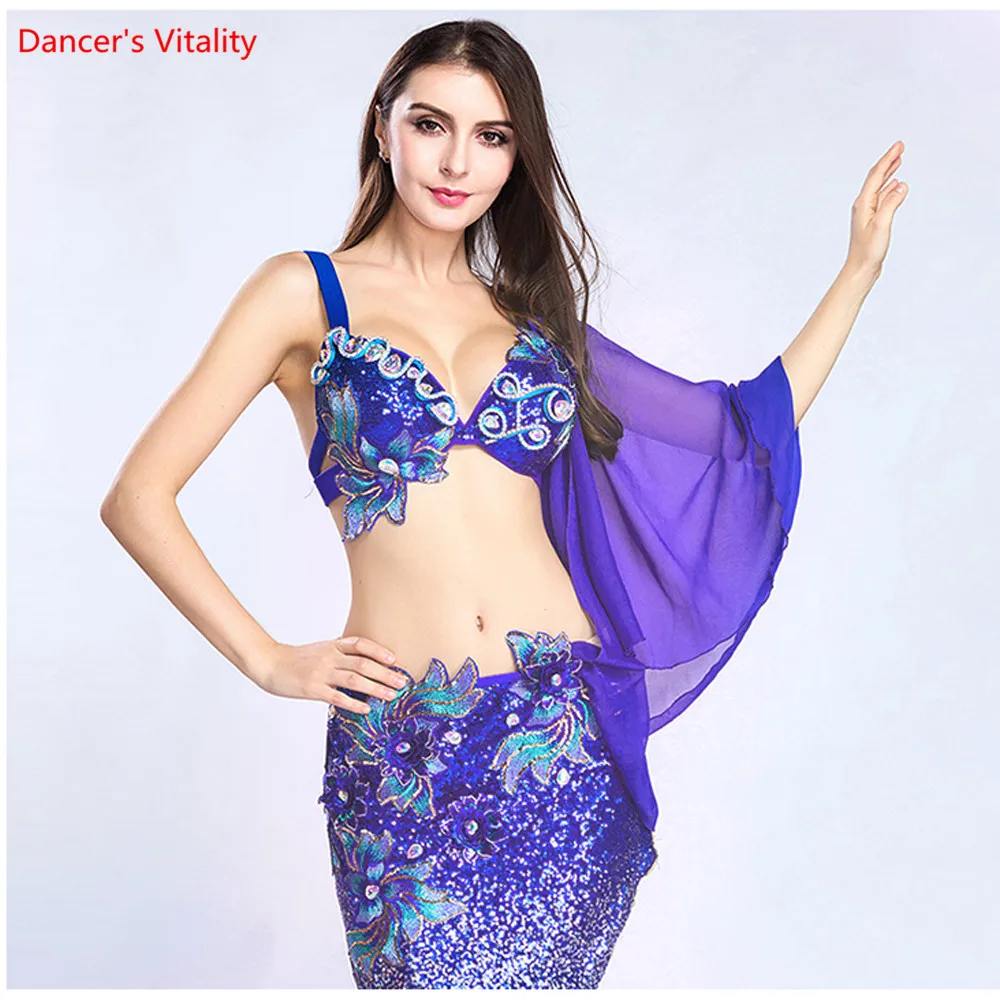 The New 2pcs. Luxurious Costume Women\'s Dancer Stage Show Wearing Bra +Triangle Dress Skirt Suit For Belly Dance Dance Wear