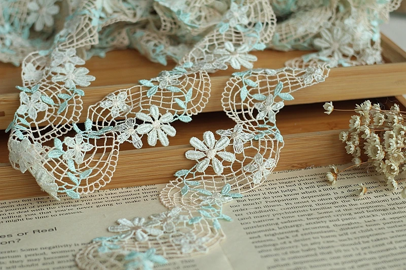 MLAEY 2y/lot Venise Lace Trim, Lace Fabric ,Rose Appliques Lace Ribbon , Alter Couture Supplies Vintage Style