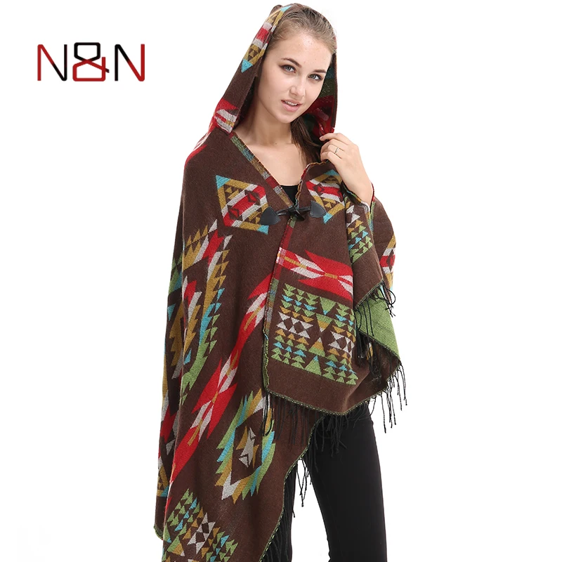 Poncho con capucha de punto de estilo moderno para mujer, bufanda sin mangas con borlas, abrigo bohemio, Pashmina informal con cuernos y hebilla,