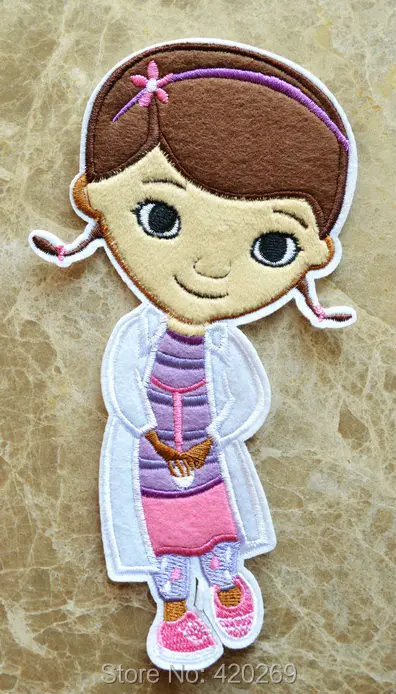 

ГОРЯЧАЯ ПРОДАЖА! ~ 6,9-дюймовый Doc McStuffins в белом пальто, железные нашивки, пришивная нашивка, аппликации, изготовленная из ткани, качество 100% гарантия