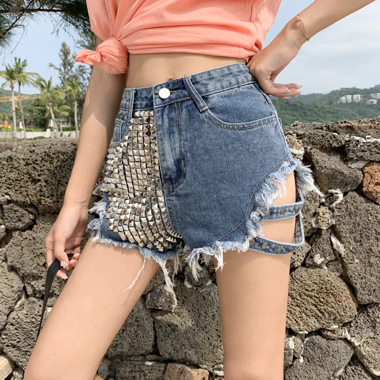 Wholesale tassel stitching rivet beading wide leg denim shorts female high waist badage punk street style hot shorts wq1622