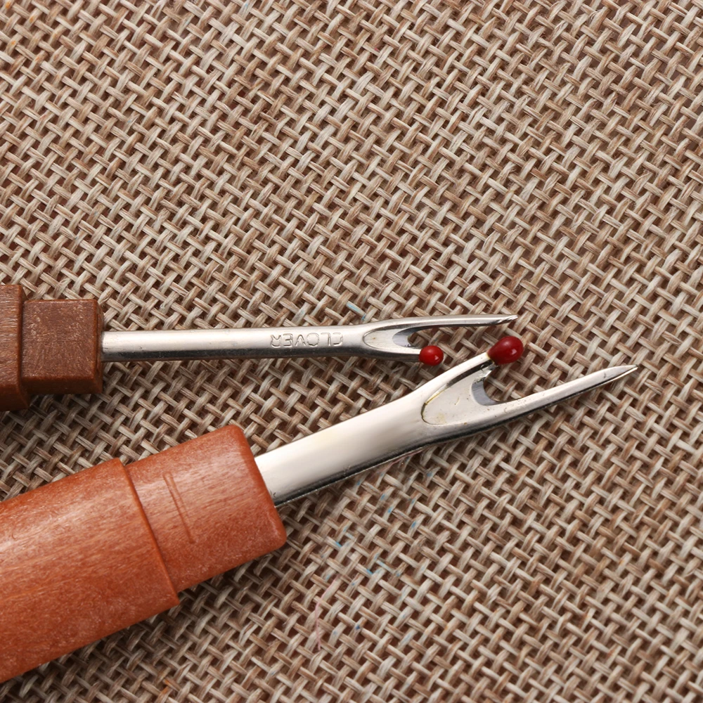1Pcs  Plasitc Handle Thread Cutter Seam Ripper Craft Stitch Unpicker Needle Arts Sewing DIY Tool Sewing Ripper 2025 New Arrival