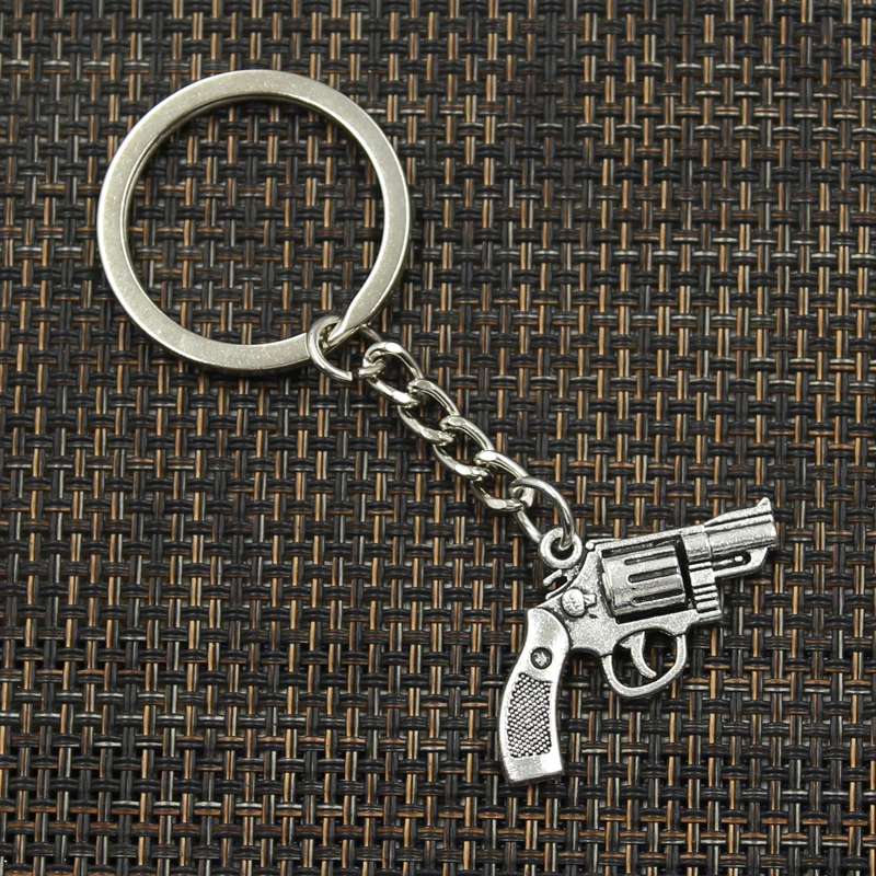 Fashion 30mm Key Ring Metal Key Chain Keychain Jewelry Antique Bronze Silver Color Plated Pistol Revolver Gun 29x22mm Pendant