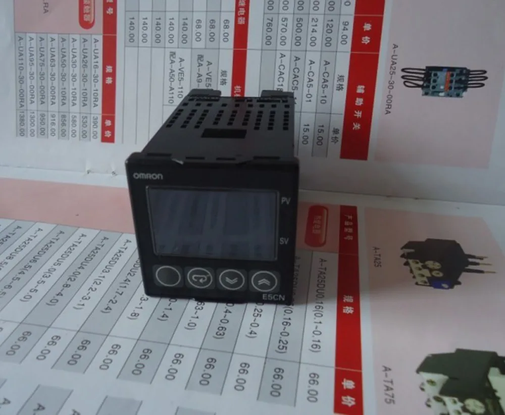 

E5CN-R2T Electronic temperature controller 100-240V AC E5CNR2T Tools part Digital temperature control instrument