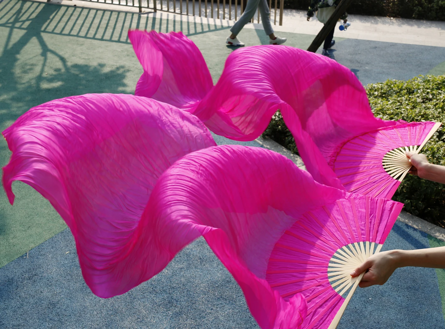 Hot Sale High Quality Dance Fans 100% Real Silk 1PC/1Pair 10 Colors Hand-dyed Solid Color Silk Veils Belly Dancing Fans 180*90CM