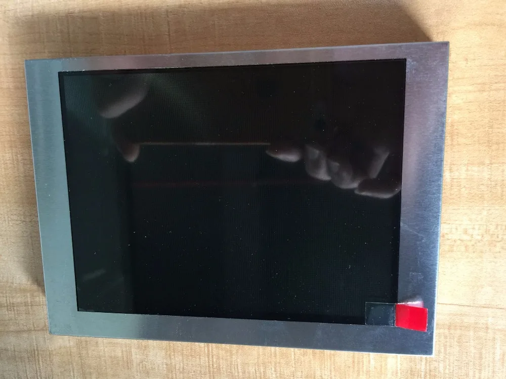 TM057KDHG04LCD экран