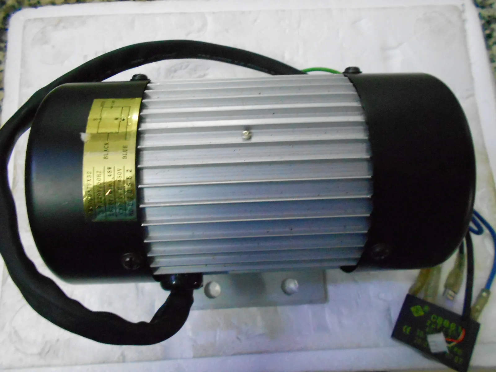 220V 50Hz 48W massager motor diameter 10cm, length 18.5cm with 450v, 2uf capacitor