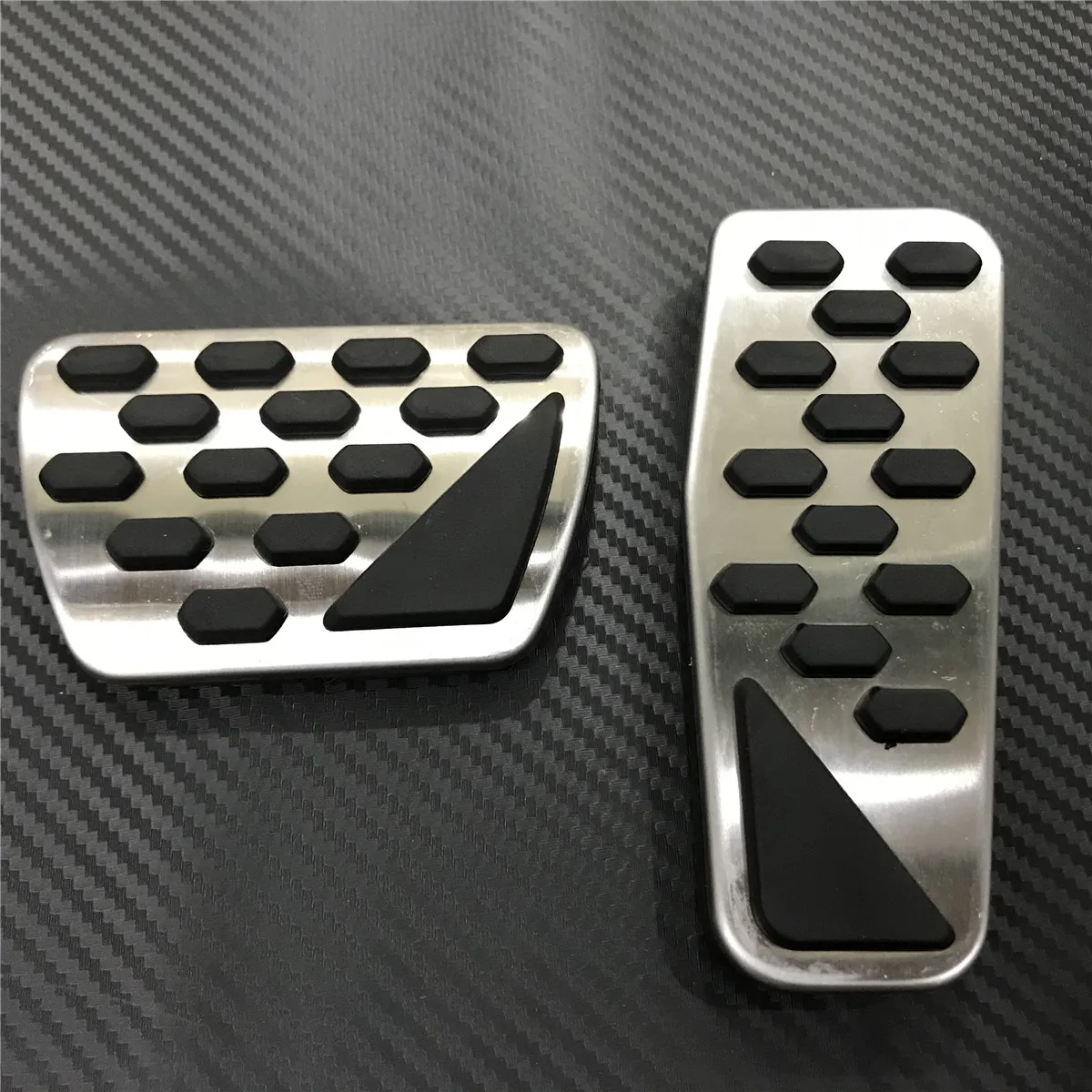 

DEE Aluminum alloy Car Accelerator Gas Pedal Brake Pedal Pads Automatic For Jeep Wrangler 2018 2019 Automotive Fashion Refit Pad