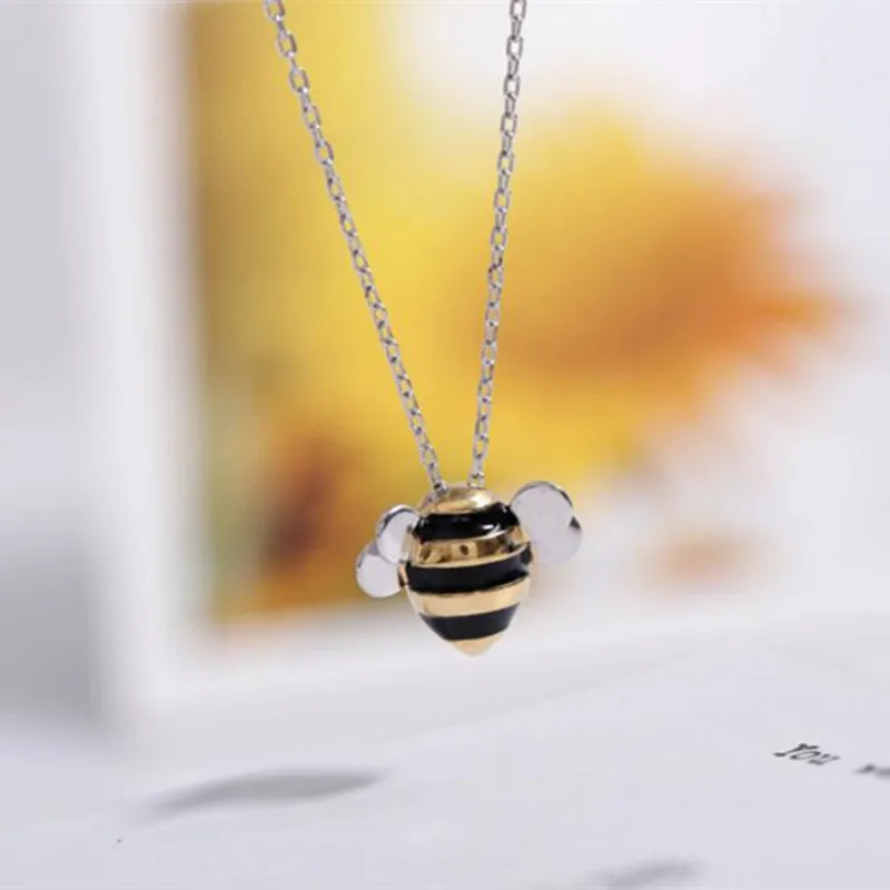 925 Sterling Silver Jewelry Wholesale Korean Fashion Cute Bee Exquisite Creative Female Personality Pendant Necklaces   N274