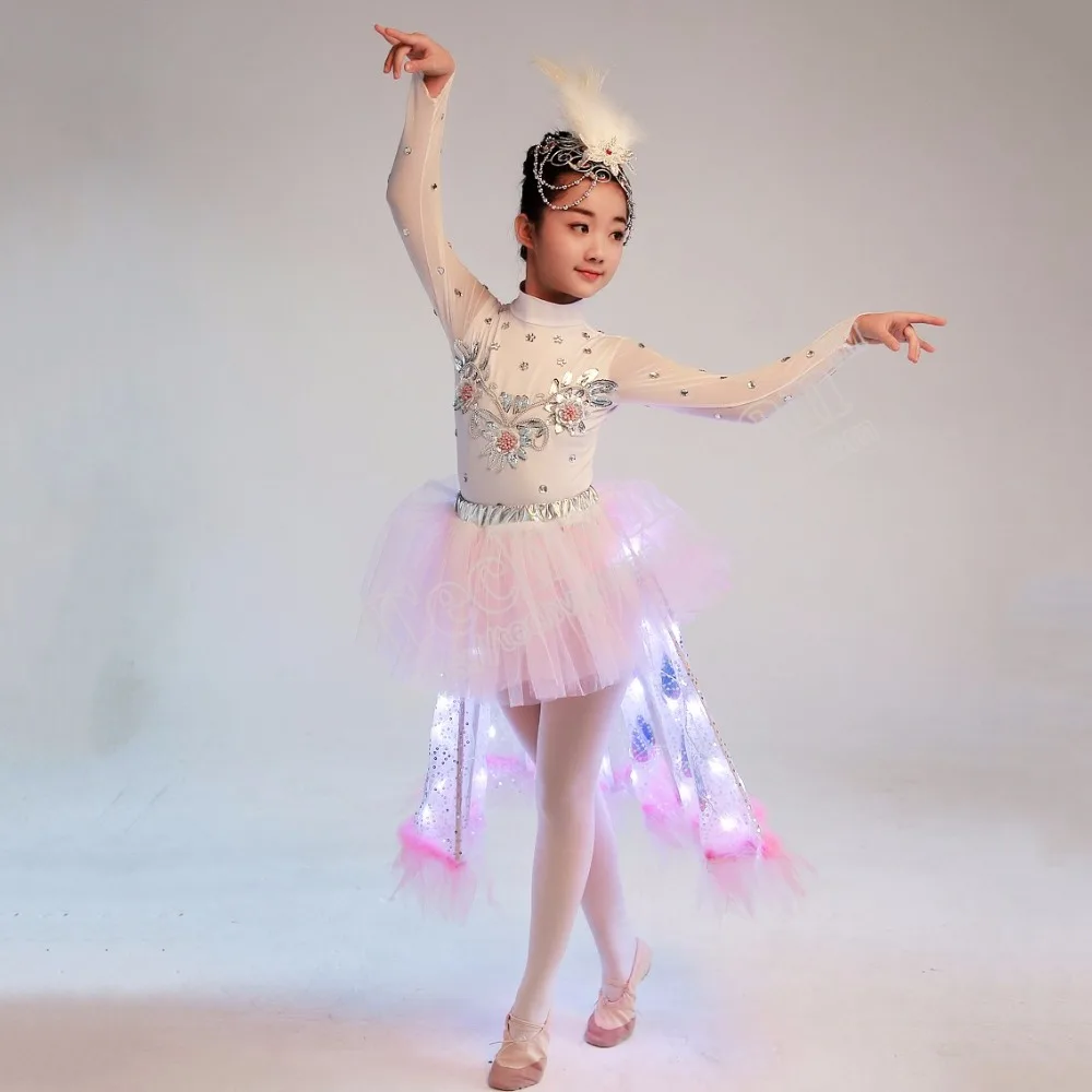 Glowing peacock dances Children's clothes Costume Chinese style Kindergarten perform Good quality clothing LED light Shine party