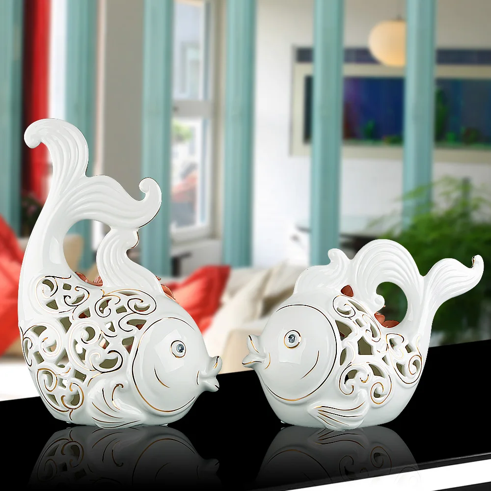 The couple kissing fish living room decor decoration ornaments jewelry Home Furnishing ceramic crafts creative wedding gift