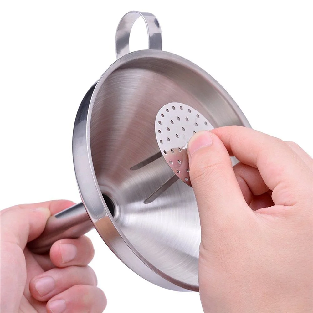 304 Stainless Steel Multipurpose Stainless Steel Kitchen Funnel With Handle and Detachable Strainer diameter 11mm