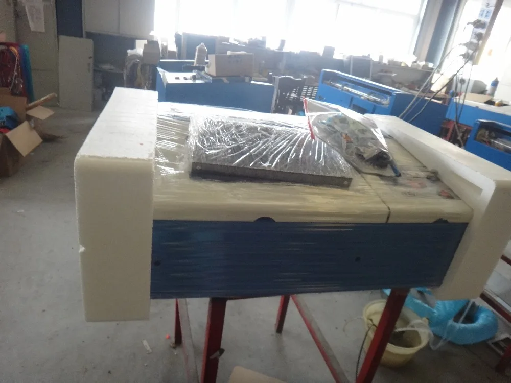 Новая версия 3020/с подъемной системой/функцией вверх и вниз co2 40 Вт cnc режущий станок лазерная гравировка бесплатная доставка Египет