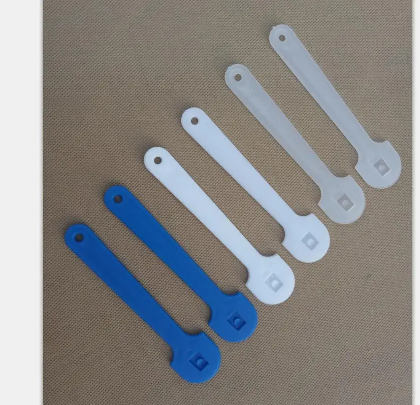 100 stücke dicke Qualität DIY klare Kunststoff Hand Fan Hochzeits feier bevorzugen Zubehör transparente Fans Zubehör – Detail 4