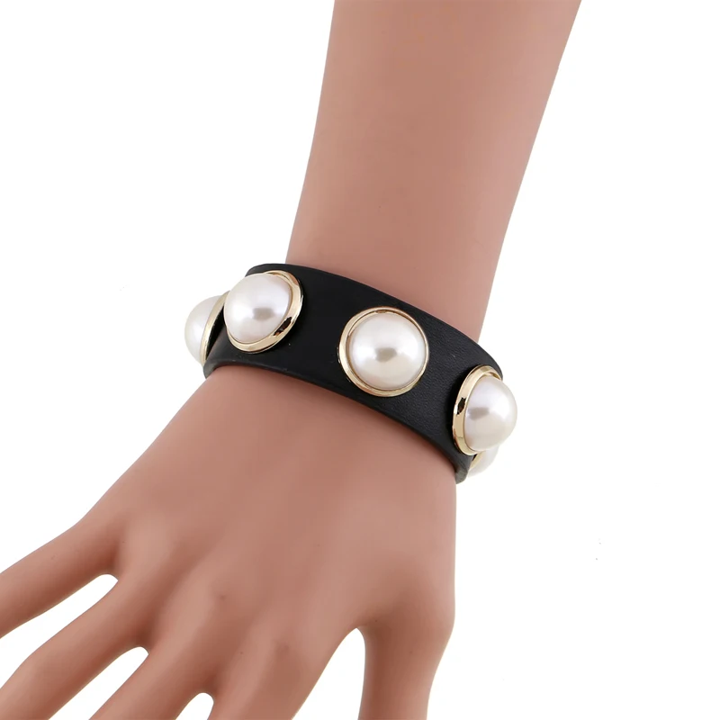 KAYMEN New Arrival Punk Style Imitaiton Leather Pearl Bracelet for Girls Nice 2 Color Statement Bangle Punk Jewelry Wholesale