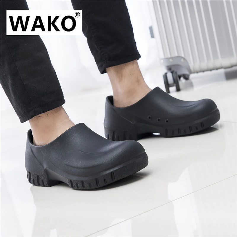 WAKO 9033 Man Chef Shoes Kitchen Cook Shoes Black Clogs Working Hospital Shoes Super Anti-skidding Oilproof Waterproof Sandals