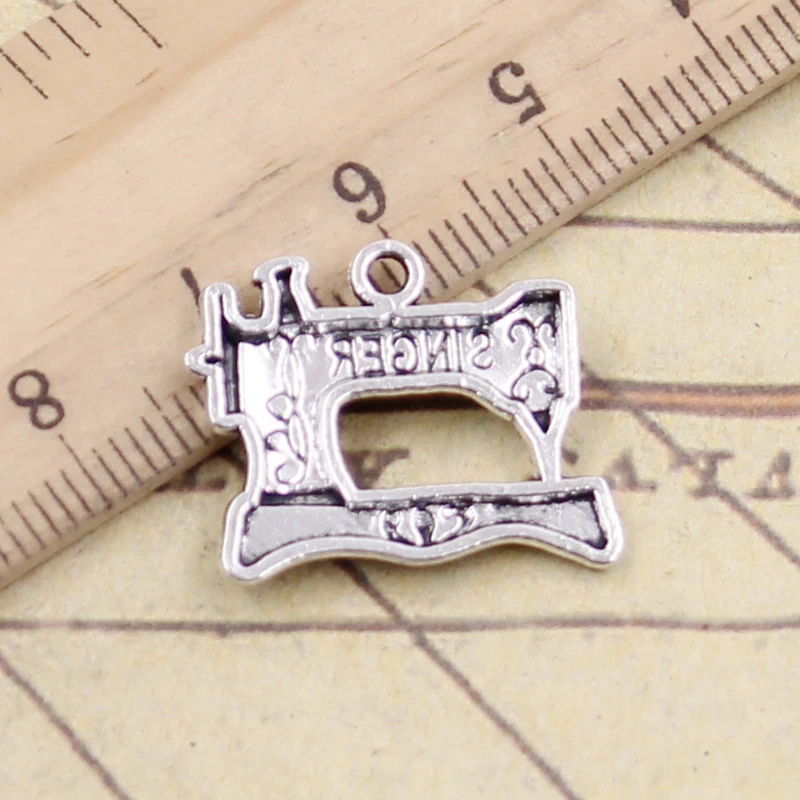 20pcs Charms Singer Treadle Sewing Machine 20x17mm Tibetan Bronze Silver Color Pendants Antique Jewelry Making Handmade Craft