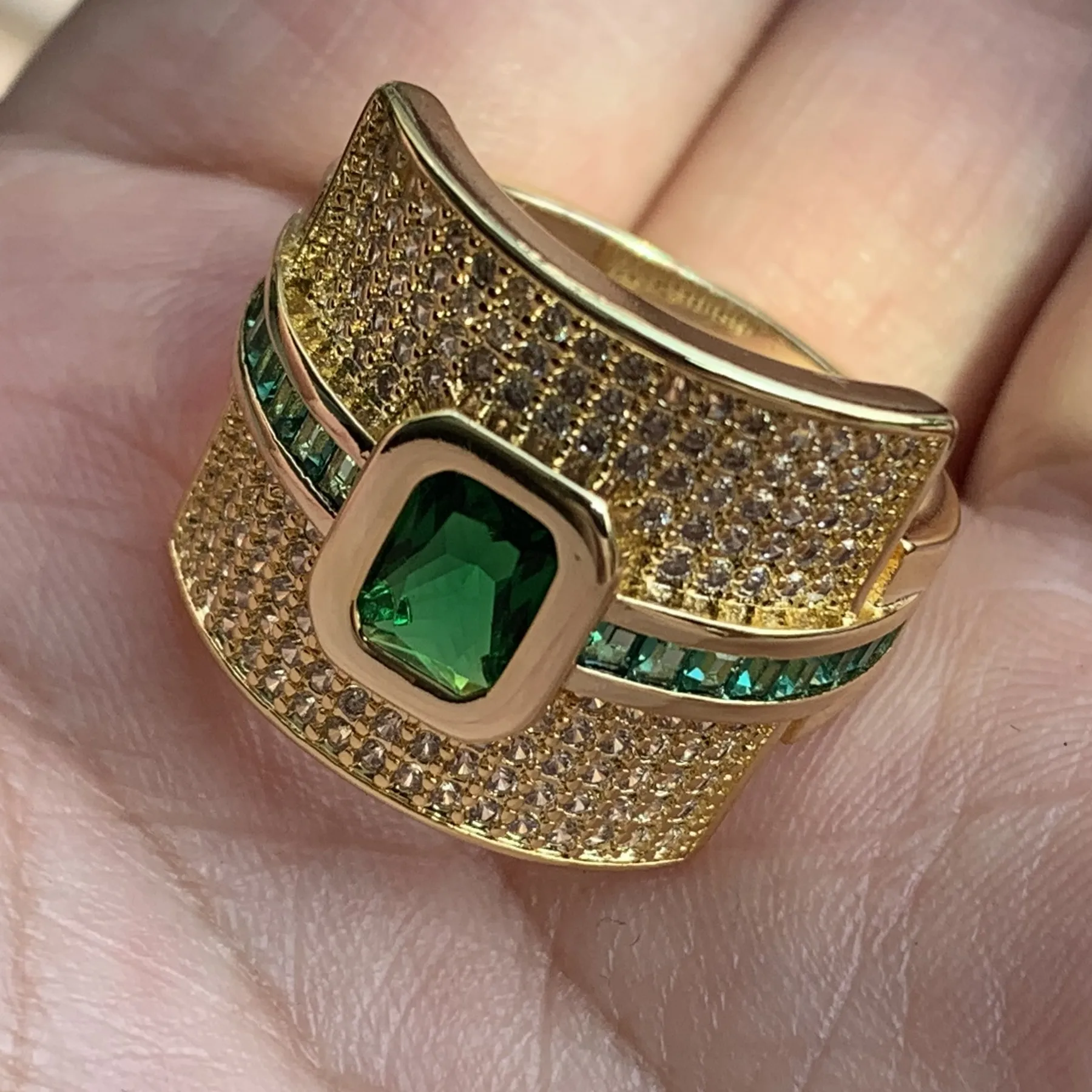 Wholesale Many Stock Luxury Jewelry High Quality Princess Cut Green 5A Cubic Zirconia Pave CZ Eternity Women Wedding Band Ring