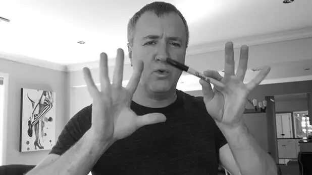 Sharpie Quickie by Platt M (Gimmick and online instruct) - Magic Trick Mentalism Fun Close up Street Magic Illusion