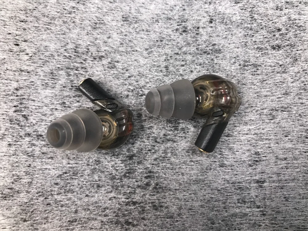 Moxpad X3 شفاف أسود في الأذن سماعات رياضية مع ميكروفون باس Hifi تيار مستمر كابل منفذ صغير