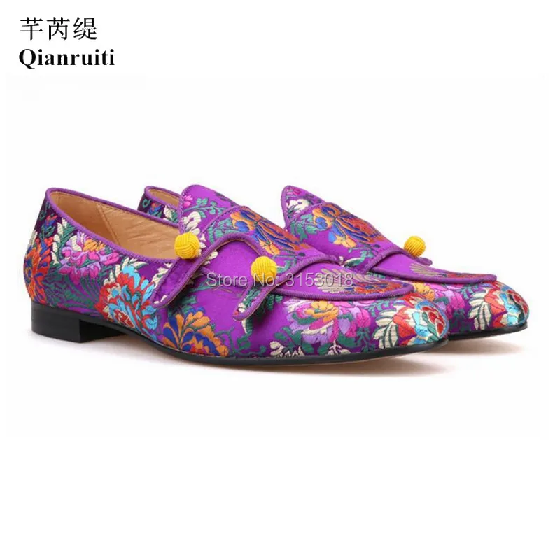 Big Sale Qianruiti Men Canvas Shoes Belgian Style Loafers Floral Embroidery Flat Men Casual Shoes For Fashion Show Party