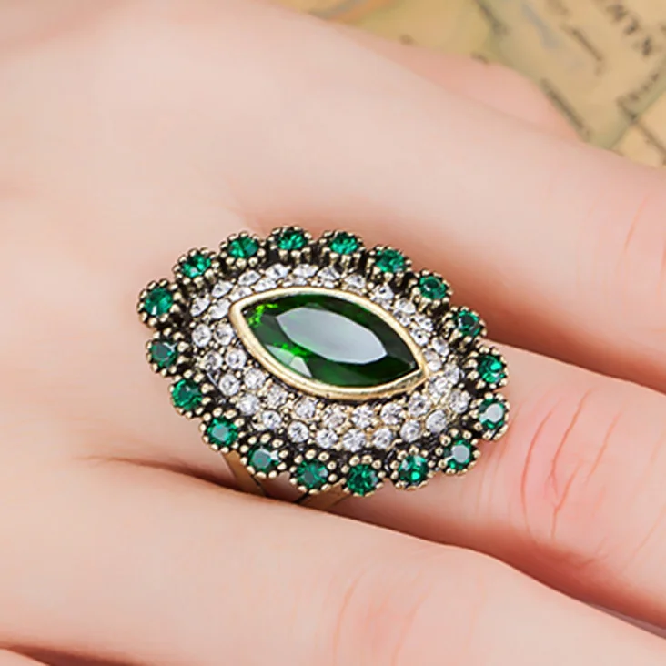 Colorful Green Resin Rhinestone Rings Women Wedding Jewelry Trendy Flower turkish Ring bijuterias Anel Vintage Aneis