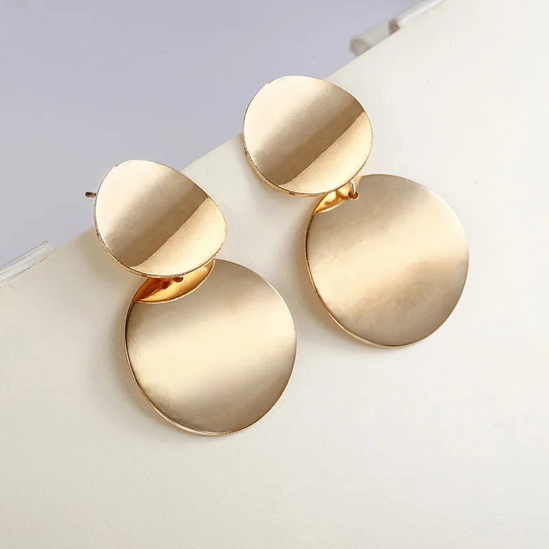 2024 New Unique Metal Drop Earrings Trendy Gold Color Round Statement Earrings for Women New Arrival wing Fashion Jewelry